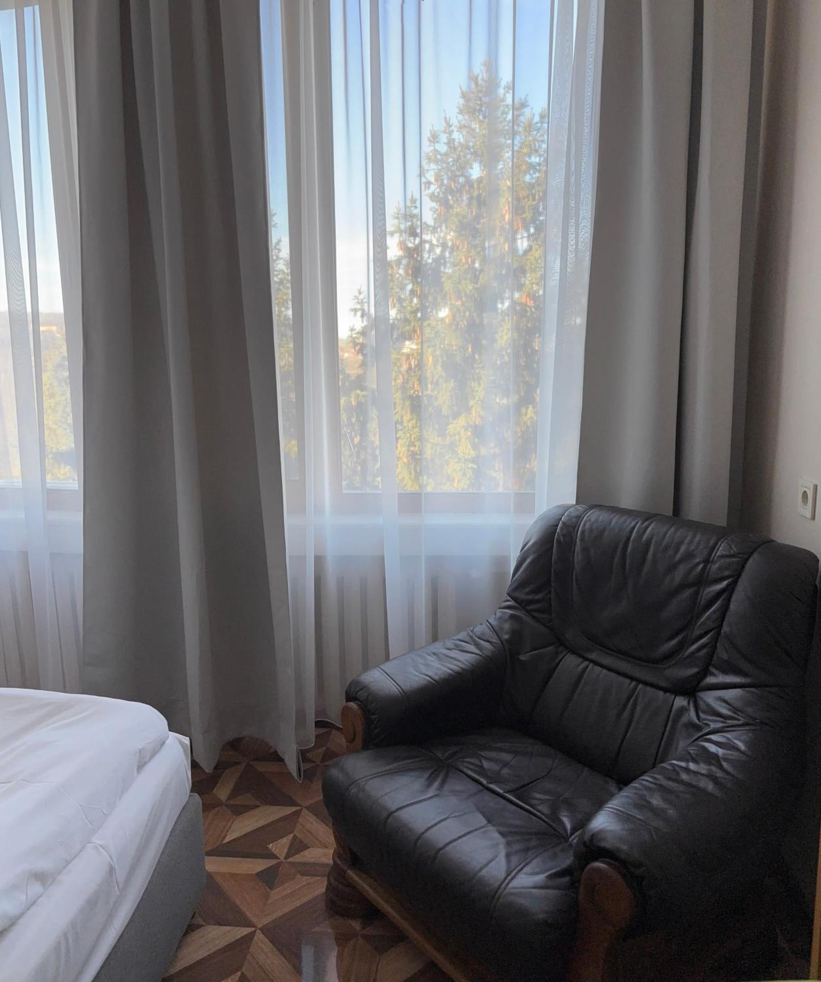 Apart Hotel Central Razgrad Ngoại thất bức ảnh